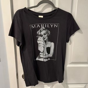 Marilyn Monrow h&m basic tee